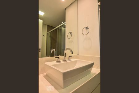 Studio para alugar com 41m², 1 quarto e 1 vaga Studio para alugar com 41m², 1 quarto e 1 vagaBanheiro