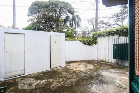 Casa à venda com 350m², 5 quartos e 4 vagasÁrea Externa 
