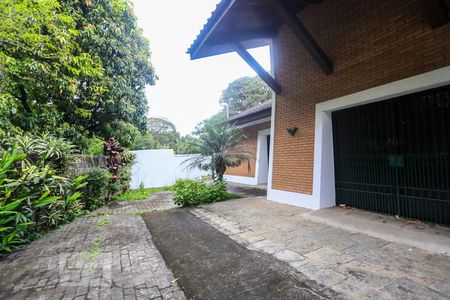Casa à venda com 350m², 5 quartos e 4 vagasÁrea Externa 