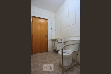 Casa à venda com 350m², 5 quartos e 4 vagasBanheiro