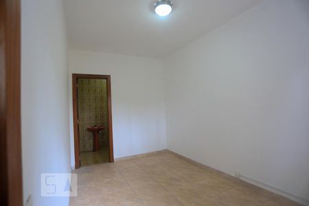 Casa à venda com 350m², 5 quartos e 4 vagasQuarto de Serviço