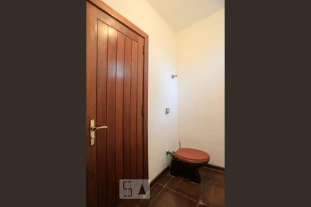 Lavabo de casa à venda com 5 quartos, 350m² em Alto de Pinheiros, São Paulo