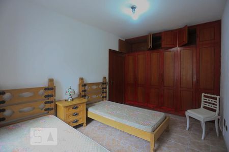 Casa à venda com 350m², 5 quartos e 4 vagasQuarto 1