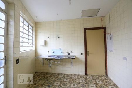 Casa à venda com 350m², 5 quartos e 4 vagasÁrea de Serviço