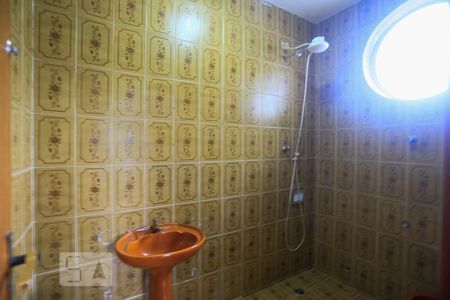 Casa à venda com 350m², 5 quartos e 4 vagasBanheiro de Serviço