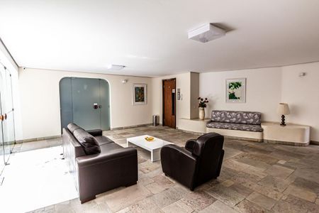Área comum de apartamento para alugar com 3 quartos, 119m² em Higienópolis, São Paulo