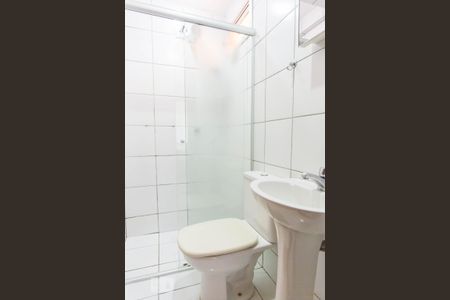 Banheiro de kitnet/studio para alugar com 1 quarto, 27m² em Asa Norte, Brasília