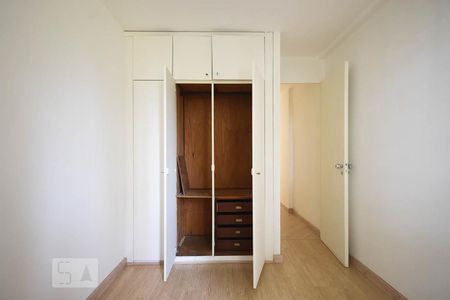 Apartamento para alugar com 67m², 2 quartos e 1 vagaArmário do quarto 2