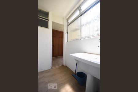 Apartamento para alugar com 67m², 2 quartos e 1 vagaÁrea de serviço