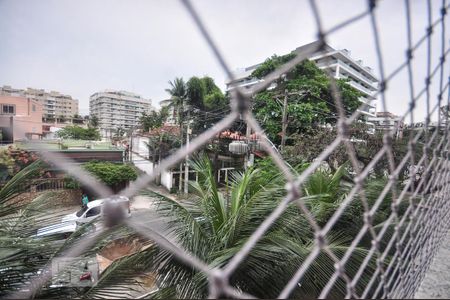 Apartamento à venda com 70m², 2 quartos e 1 vagaVaranda
