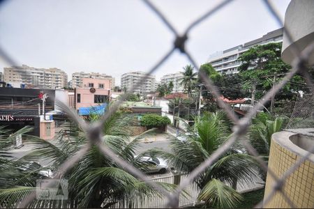 Apartamento à venda com 70m², 2 quartos e 1 vagaSuíte