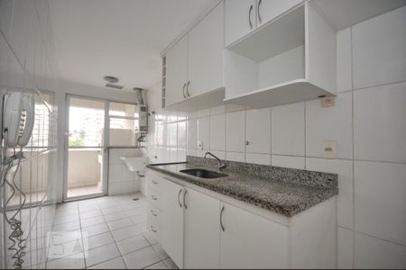 Apartamento à venda com 70m², 2 quartos e 1 vagaCozinha e Área de Serviço