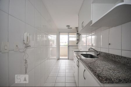 Apartamento à venda com 70m², 2 quartos e 1 vagaCozinha e Área de Serviço