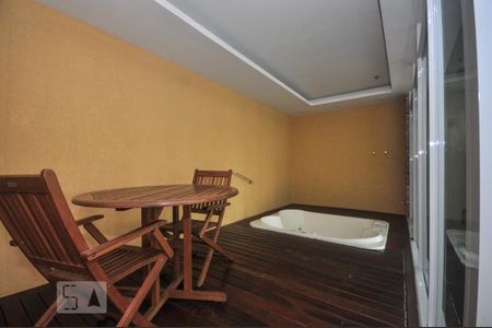 Apartamento à venda com 70m², 2 quartos e 1 vagaSpa