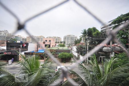 Apartamento à venda com 70m², 2 quartos e 1 vagaVaranda