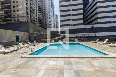 Apartamento para alugar com 65m², 1 quarto e 1 vagaPiscina