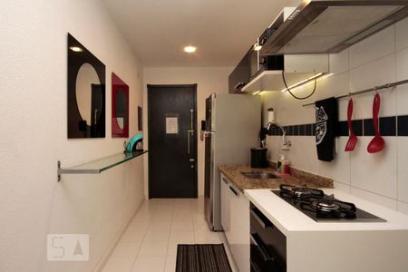 Cozinha de kitnet/studio para alugar com 1 quarto, 32m² em República, São Paulo