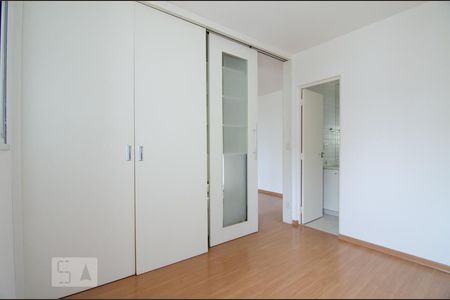 Suite de apartamento para alugar com 1 quarto, 40m² em Cambuí, Campinas