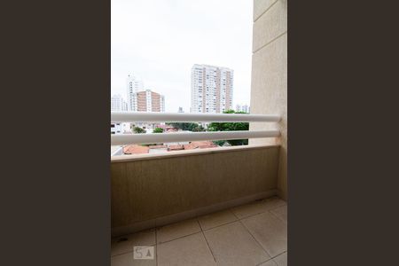 Sacada de apartamento à venda com 1 quarto, 40m² em Cambuí, Campinas