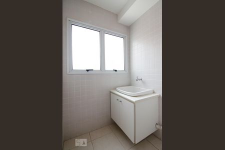 Lavanderia de apartamento para alugar com 1 quarto, 40m² em Cambuí, Campinas