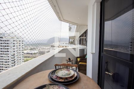 Varanda de apartamento para alugar com 3 quartos, 160m² em Barra da Tijuca, Rio de Janeiro