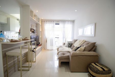 Sala de apartamento para alugar com 3 quartos, 160m² em Barra da Tijuca, Rio de Janeiro
