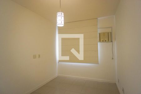 Apartamento à venda com 70m², 2 quartos e 1 vagaSuíte 1