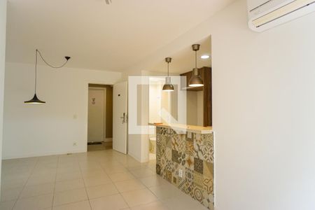 Sala/Cozinha de apartamento à venda com 2 quartos, 70m² em Recreio dos Bandeirantes, Rio de Janeiro