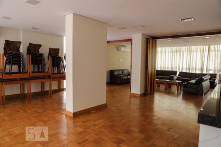 Apartamento à venda com 180m², 3 quartos e 2 vagasSalão de festas