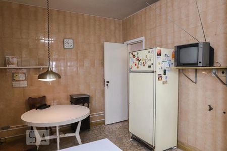 Apartamento à venda com 180m², 3 quartos e 2 vagasCozinha