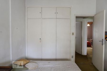 Apartamento à venda com 180m², 3 quartos e 2 vagasQuarto 1