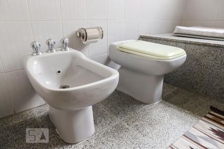 Apartamento à venda com 180m², 3 quartos e 2 vagasBanheiro 2