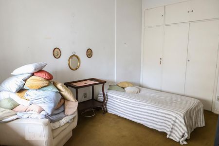 Apartamento à venda com 180m², 3 quartos e 2 vagasQuarto 1