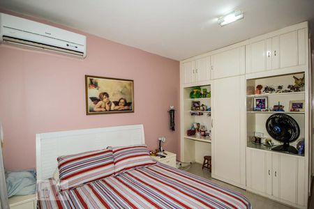 Apartamento à venda com 170m², 3 quartos e 1 vaga Apartamento à venda com 170m², 3 quartos e 1 vagaSuite