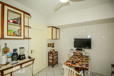 Apartamento à venda com 170m², 3 quartos e 1 vaga Apartamento à venda com 170m², 3 quartos e 1 vagaCozinha