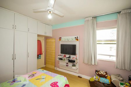 Apartamento à venda com 170m², 3 quartos e 1 vaga Apartamento à venda com 170m², 3 quartos e 1 vagaQuarto 1