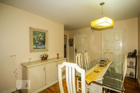 Apartamento à venda com 170m², 3 quartos e 1 vaga Apartamento à venda com 170m², 3 quartos e 1 vagaSala de Jantar