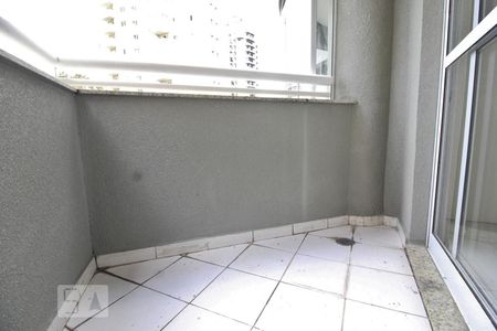 Varanda de apartamento à venda com 3 quartos, 75m² em Paraíso do Morumbi, São Paulo