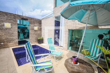 Apartamento à venda com 147m², 2 quartos e 3 vagasPiscina