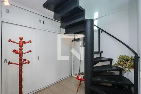 Apartamento à venda com 147m², 2 quartos e 3 vagasCloset