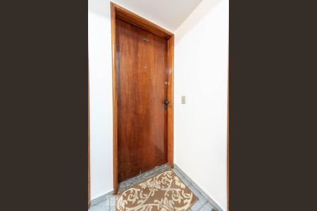 Entrada de apartamento para alugar com 2 quartos, 67m² em Setor Bueno, Goiânia