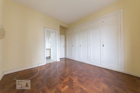 Apartamento para alugar com 132m², 4 quartos e 1 vaga Apartamento para alugar com 132m², 4 quartos e 1 vagaSuíte