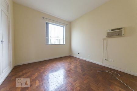 Suíte de apartamento para alugar com 4 quartos, 132m² em Centro, Campinas