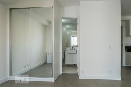 Quarto de kitnet/studio para alugar com 1 quarto, 36m² em Brooklin Paulista, São Paulo