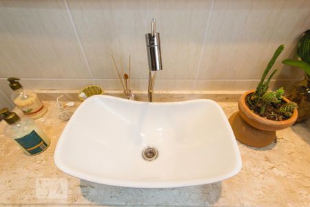 Apartamento para alugar com 102m², 3 quartos e 2 vagasBanheiro Social
