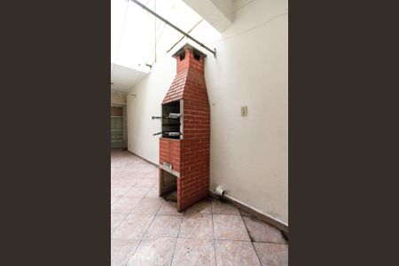 Casa para alugar com 110m², 2 quartos e 2 vagasChurrasqueira na Garagem 