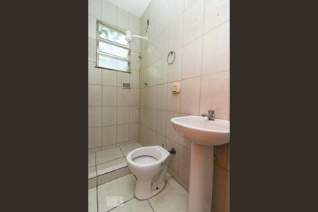 Banheiro de casa de condomínio para alugar com 1 quarto, 54m² em Méier, Rio de Janeiro