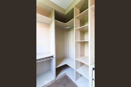 Apartamento à venda com 60m², 1 quarto e 2 vagasCloset do quarto
