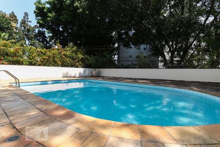 Apartamento à venda com 60m², 1 quarto e 2 vagasÁrea comum - Piscina