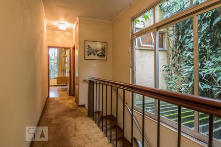 Casa à venda com 267m², 4 quartos e 2 vagasCorredor Quartos